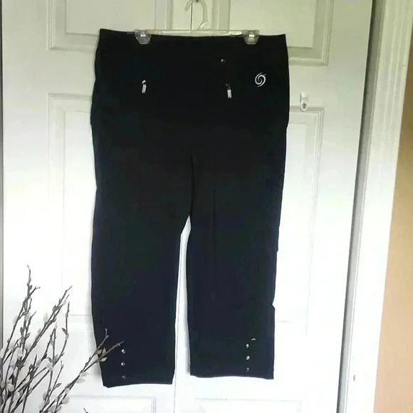 Penningtons Active Zone Golf  Capri's New Without Tags - Size X - Picture 3 of 11